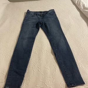 Skinny jeans